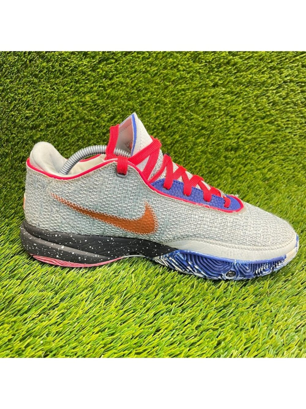 Nike LeBron 20 Nike Lifer Mens Size 9 Silver Gray Blue Basketball Shoes Sneakers